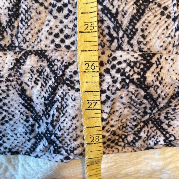 Zenana Snake Print Kangaroo Pocket Drawstring Tunic Long Sleeve Hoodie Women S - Picture 12 of 12